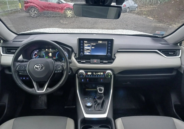 Toyota RAV4 cena 139800 przebieg: 155500, rok produkcji 2020 z Kosów Lacki małe 211